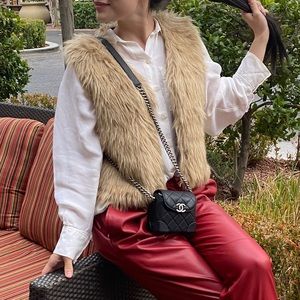 Wenxi faux fur vest